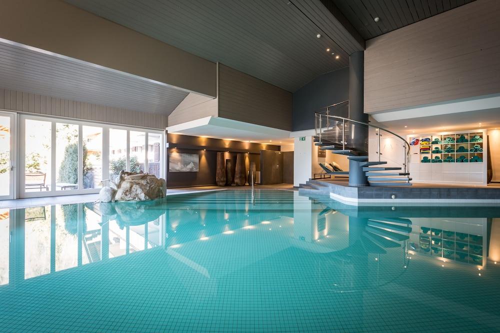Huus Gstaad Hotel Saanen Exterior foto
